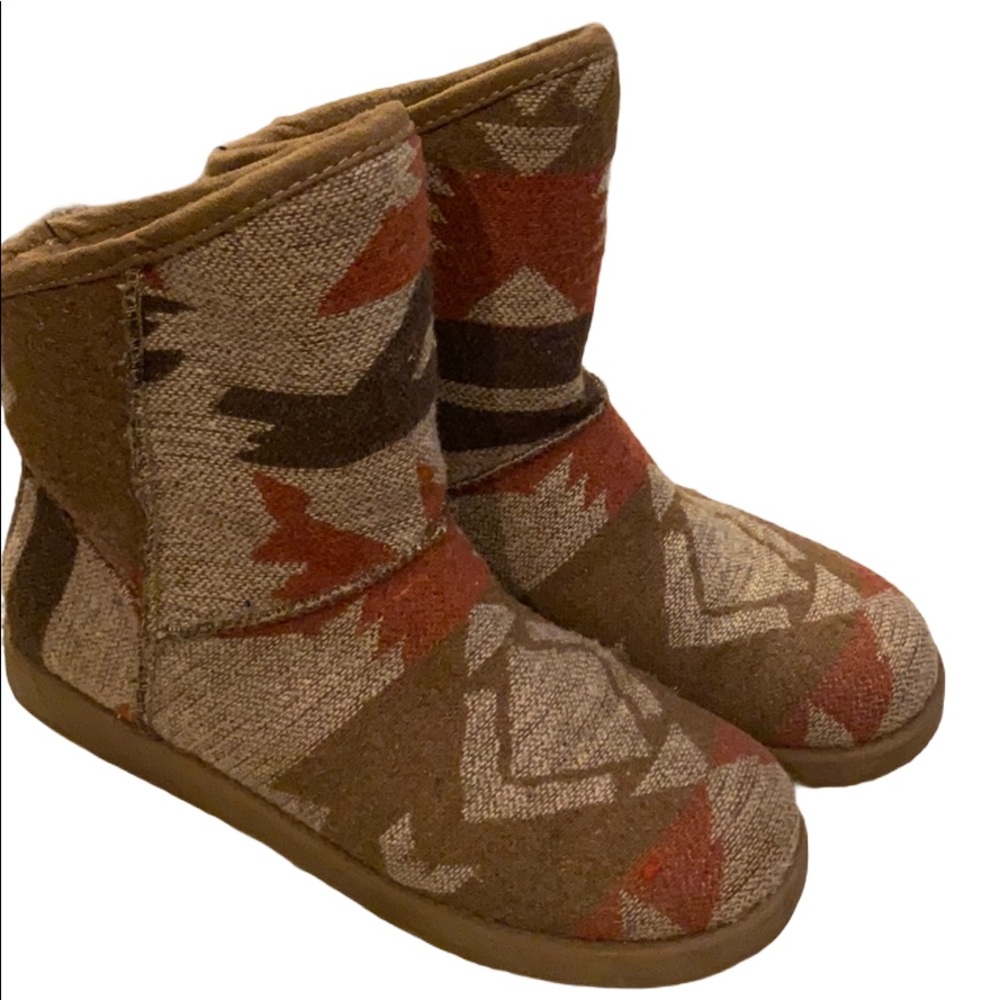 Indigo Rd. size 8 Aztec boots